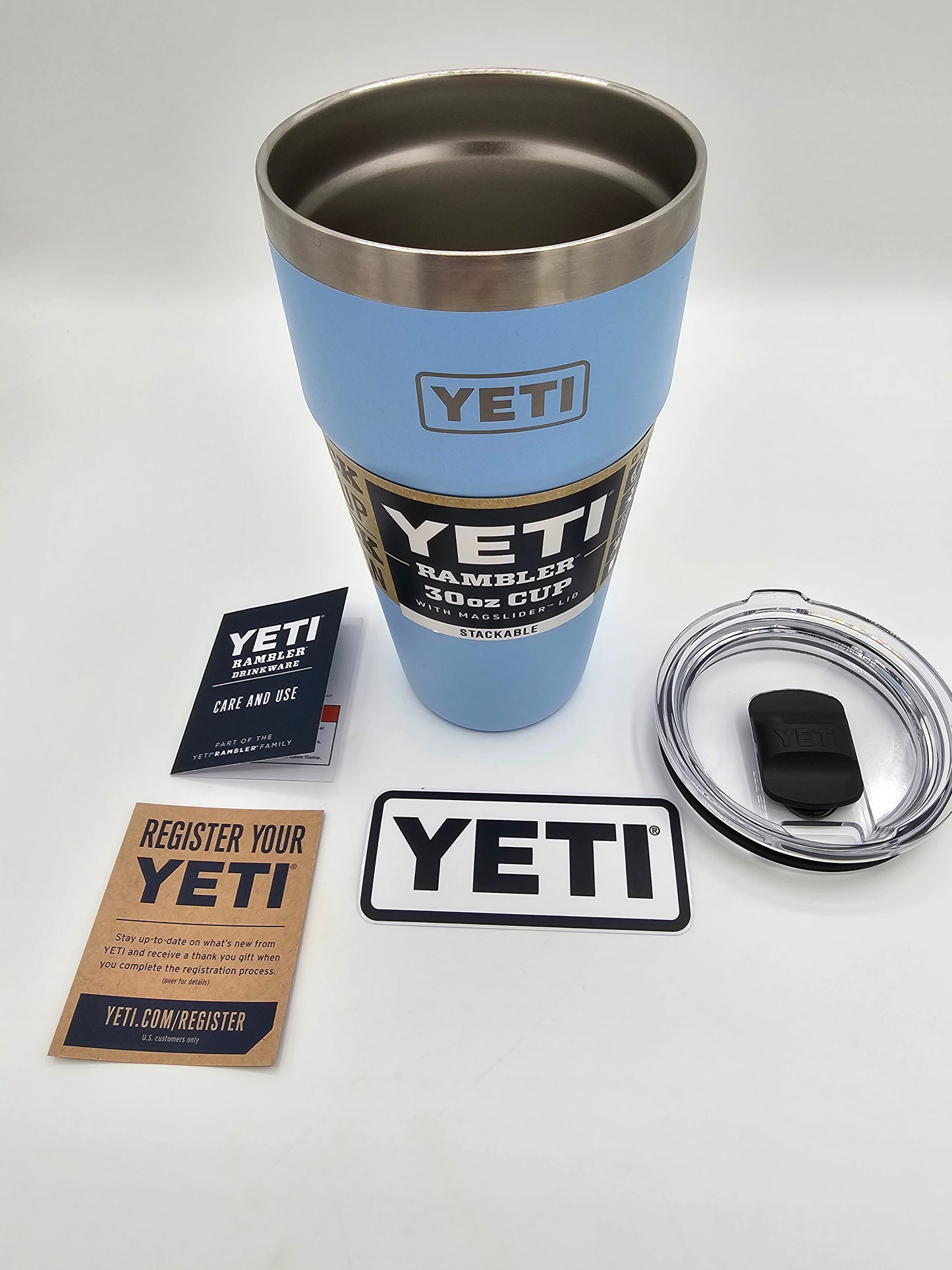 YETI Rambler 30 oz Tumbler – Sky Blue (with Magslider Lid)