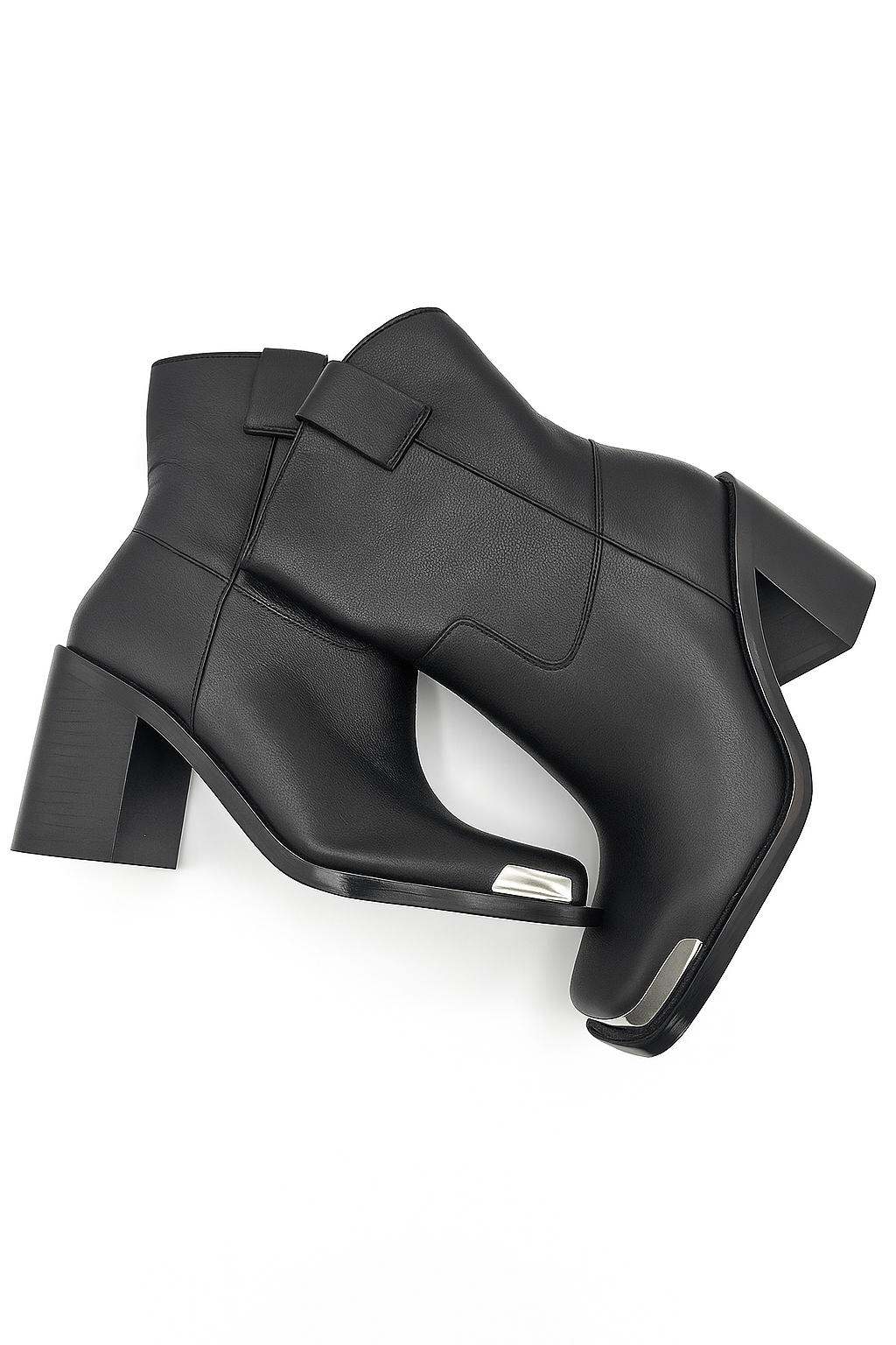 Dolce Vita Falon Black Leather Ankle Boots – Women’s 8