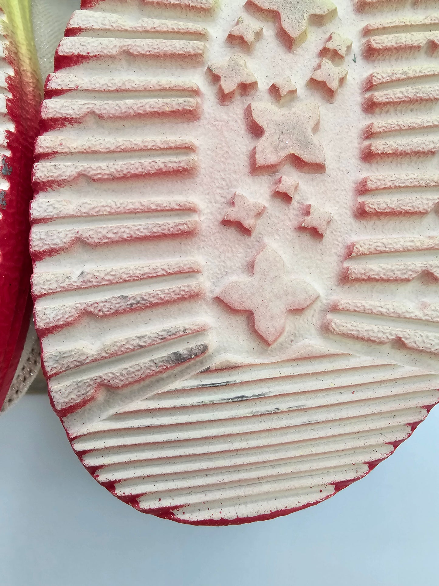 Hey Dude Wendy Youth “Doodle Freedom” – Size K12 | Cream/Pink Rainbow Sole