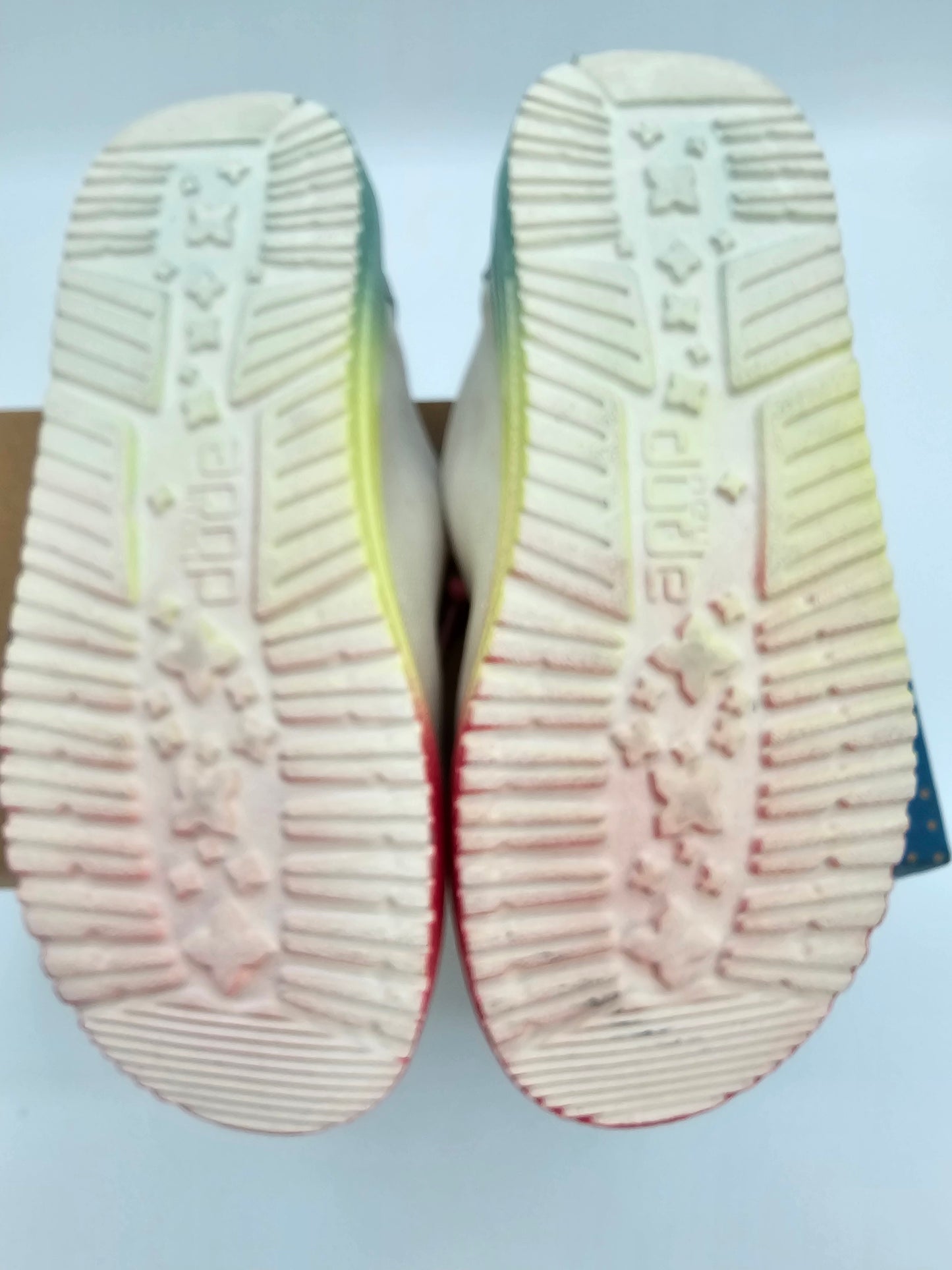 Hey Dude Wendy Youth “Doodle Freedom” – Size K12 | Cream/Pink Rainbow Sole